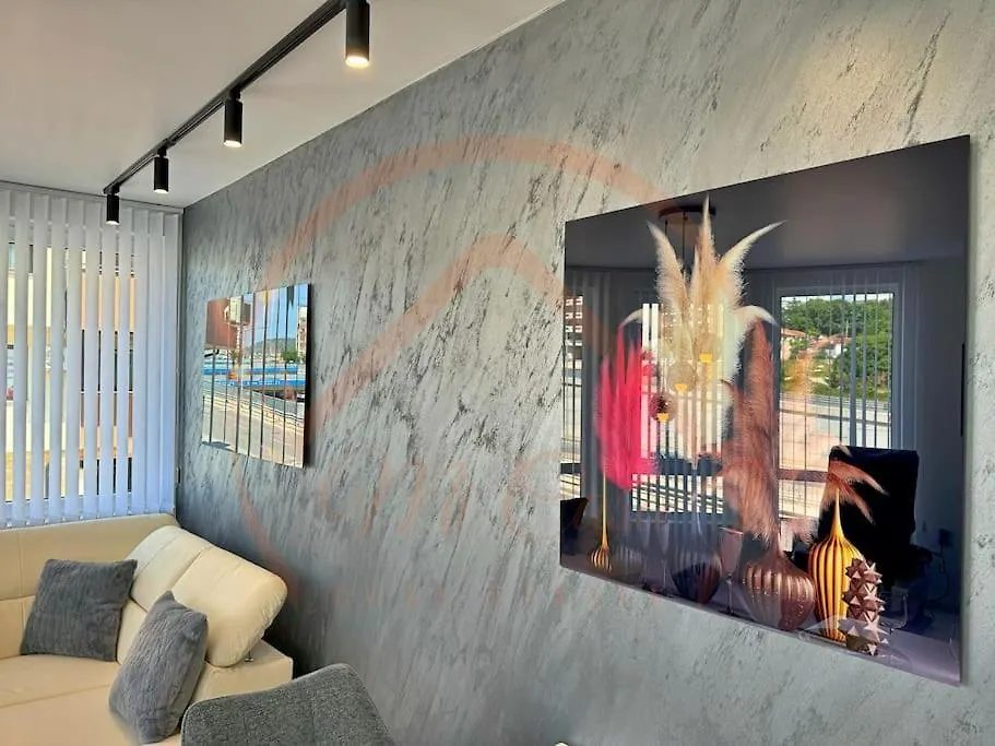 Stylish 1Br With Luxe Amenities Apartment Varna 0*,