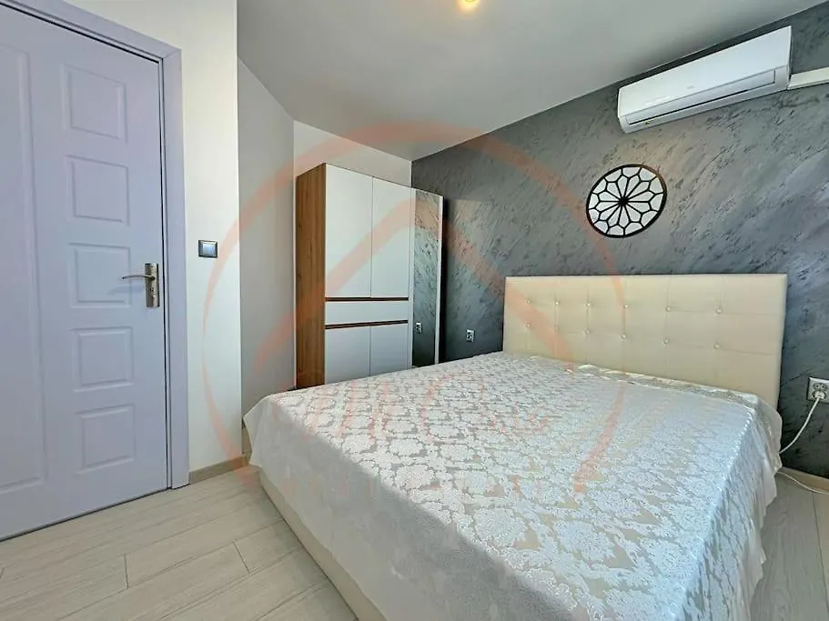 Ferienwohnung Stylish 1Br With Luxe Amenities Warna